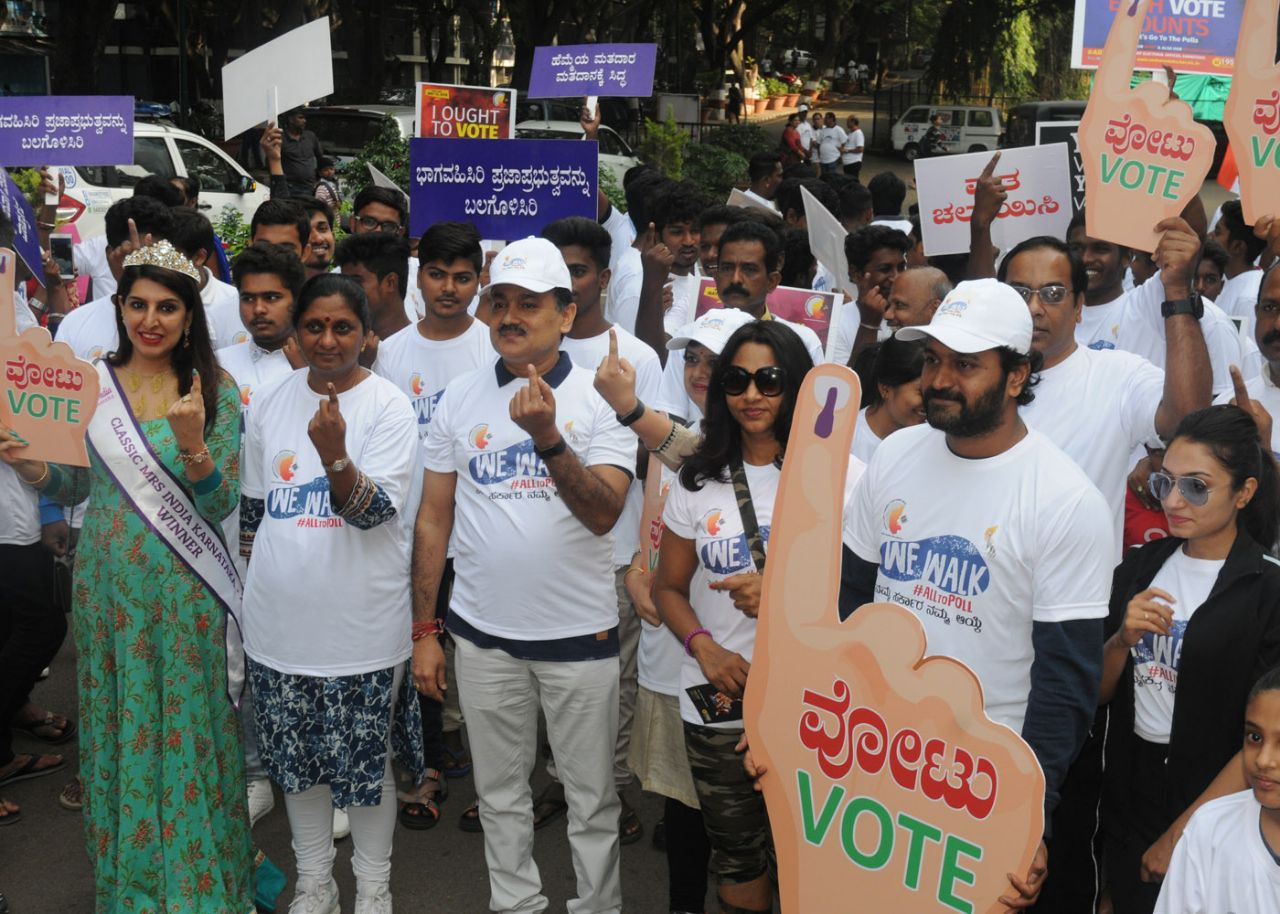 ಬೆಂಗಳೂರು: ಮತದಾರರ ಜಾಗೃತಿಗಾಗಿ ನಡಿಗೆ